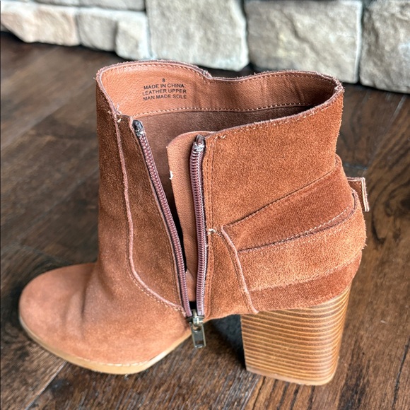 Sbicca Suede Boots size 8 - Picture 6 of 8